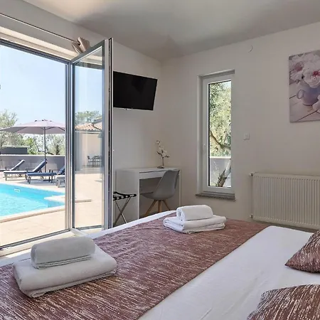 San Demich Semesterbostad